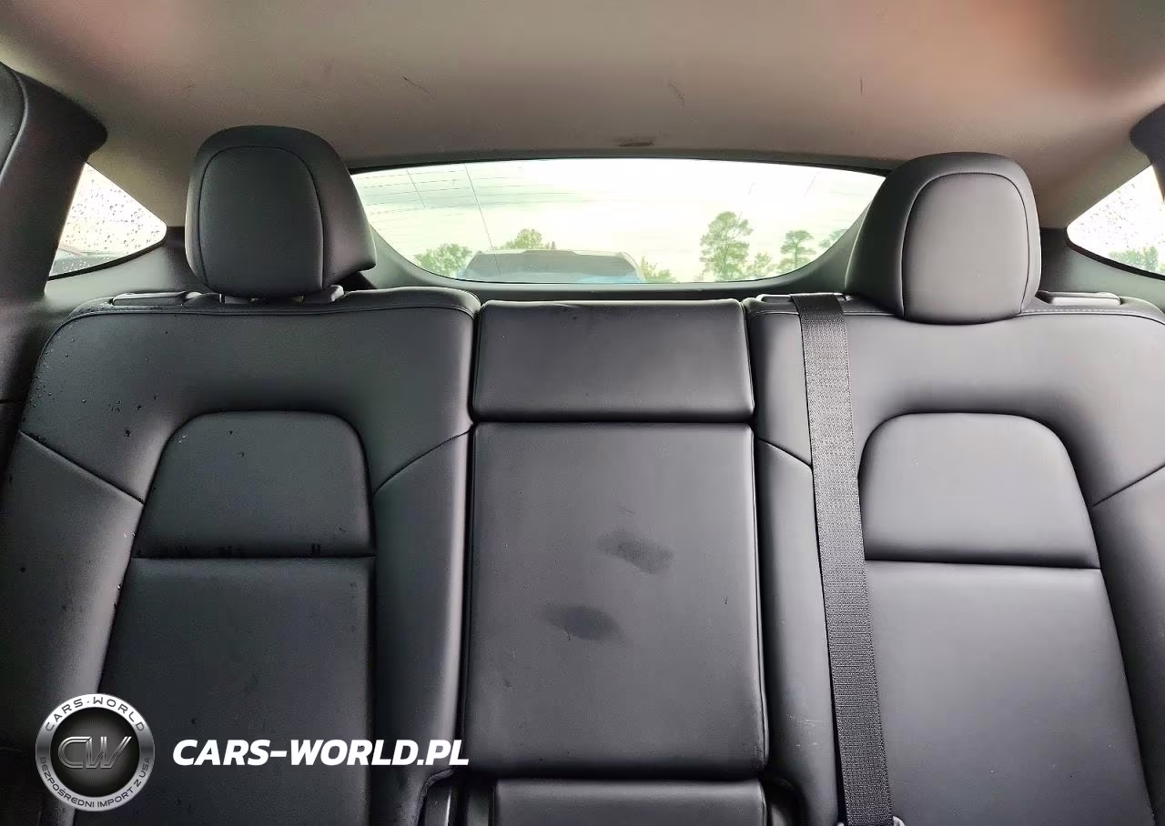 2021 Tesla Model Y VIN:5YJYGDEE3MF281535 - 10