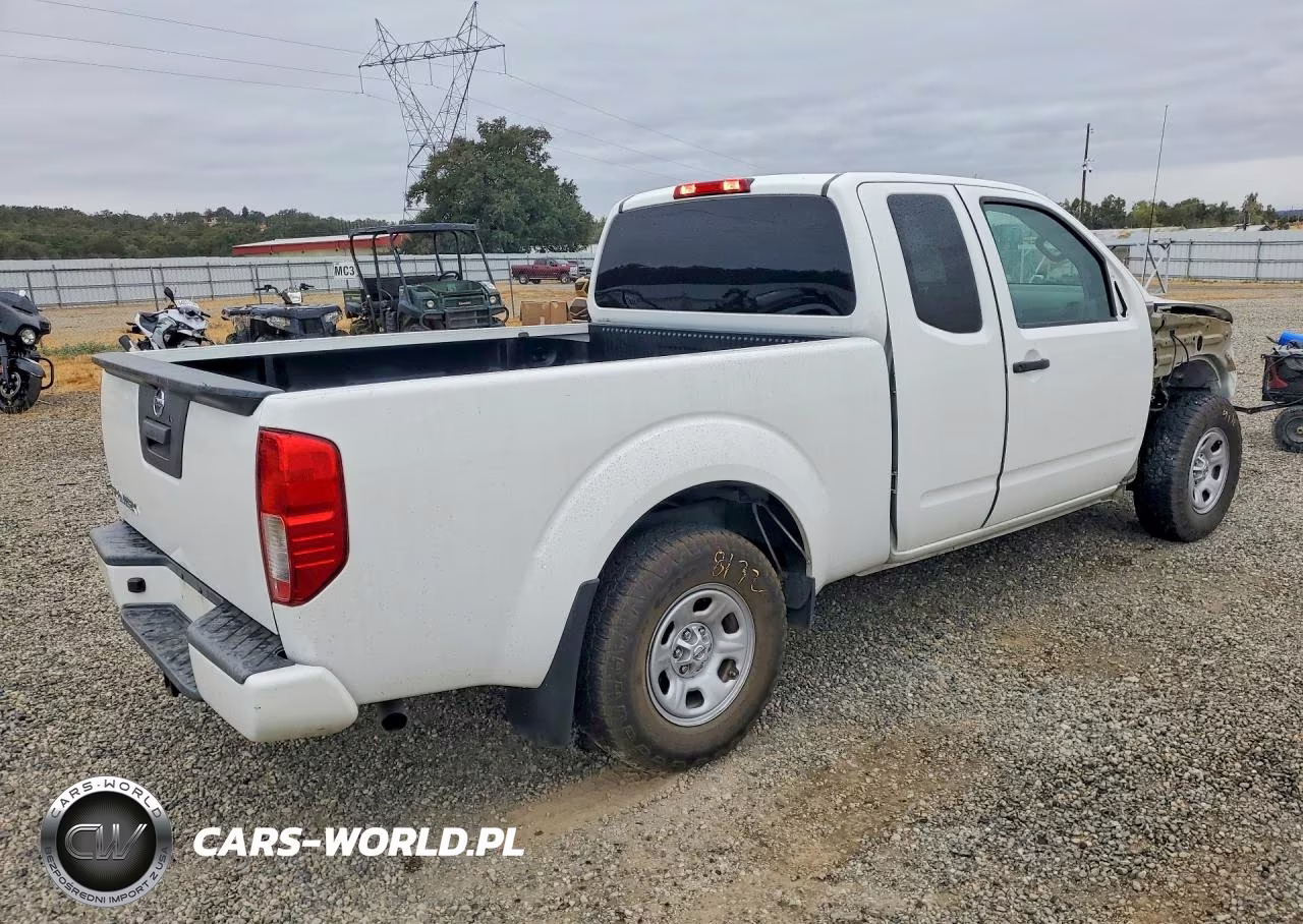 2018 Nissan Frontier S VIN:1N6BD0CT2JN765165 - 3