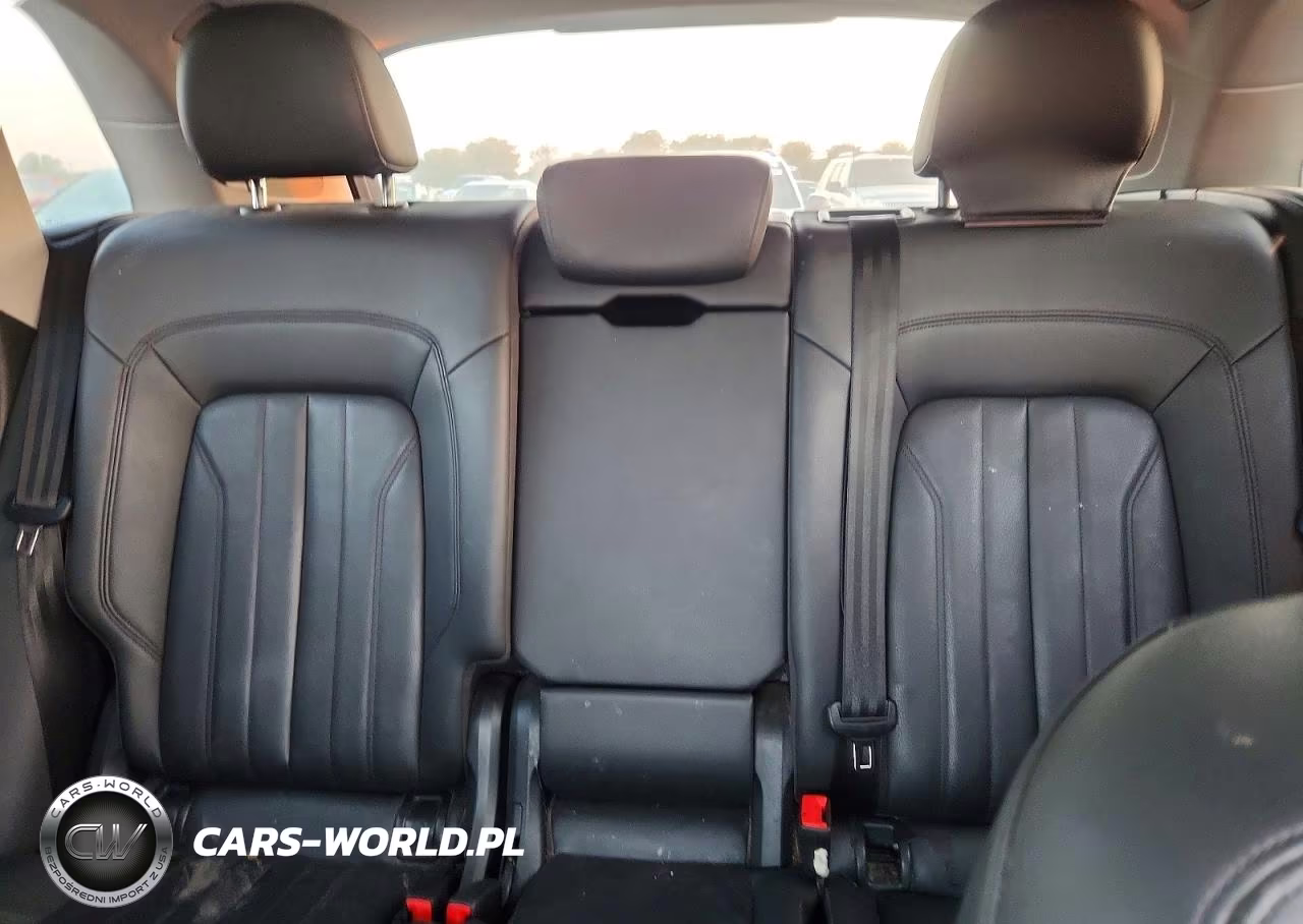 2019 Audi Q5 Premium Plus VIN:WA1BNAFY4K2114985 - 10