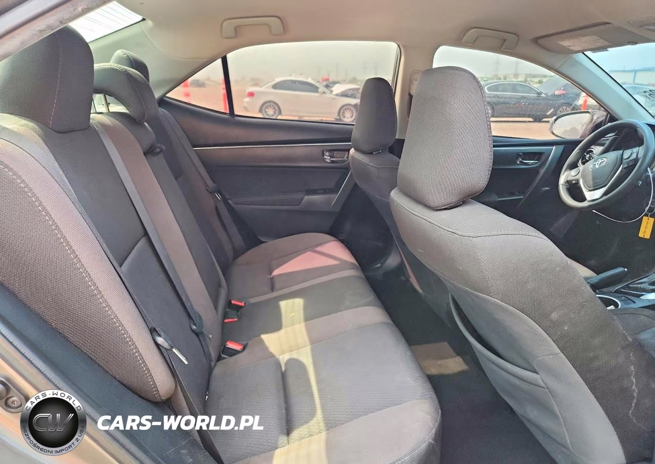 2017 Toyota Corolla Le VIN:2T1BURHE7HC907573 - 10