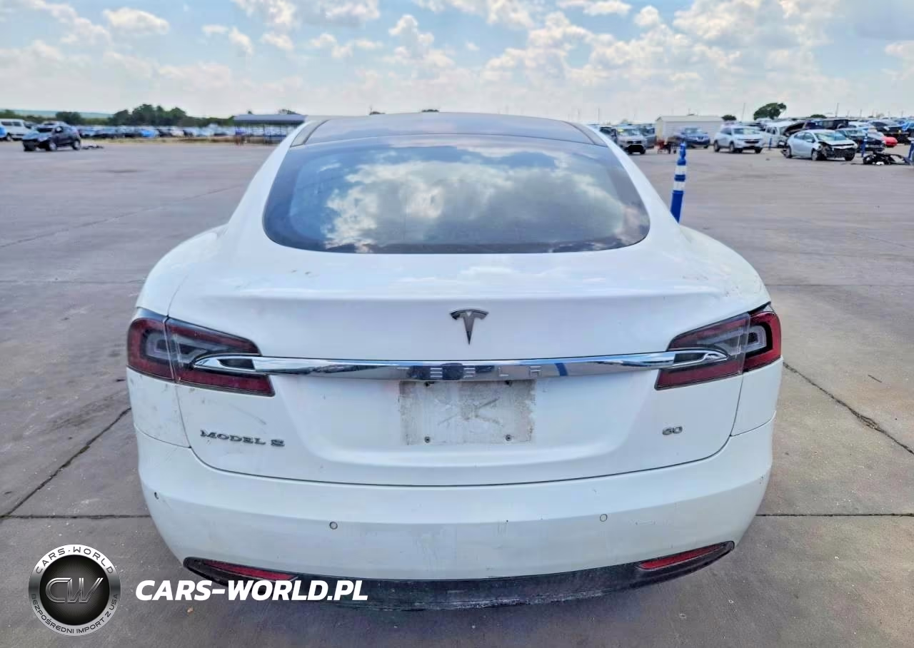 2016 Tesla Model S VIN:5YJSA1E19GF159236 - 6