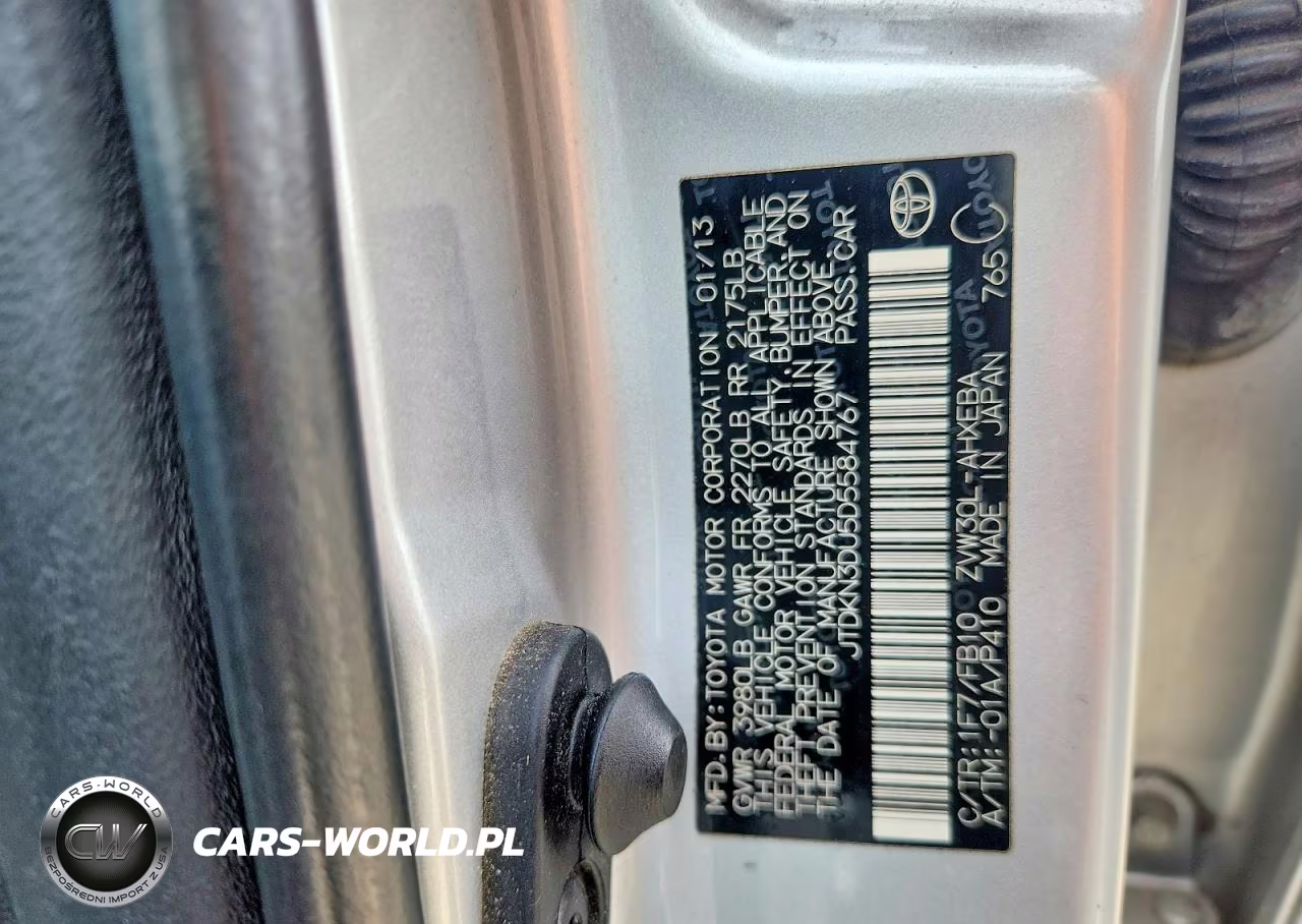 2013 Toyota Prius Two VIN:JTDKN3DU5D5584767 - 13
