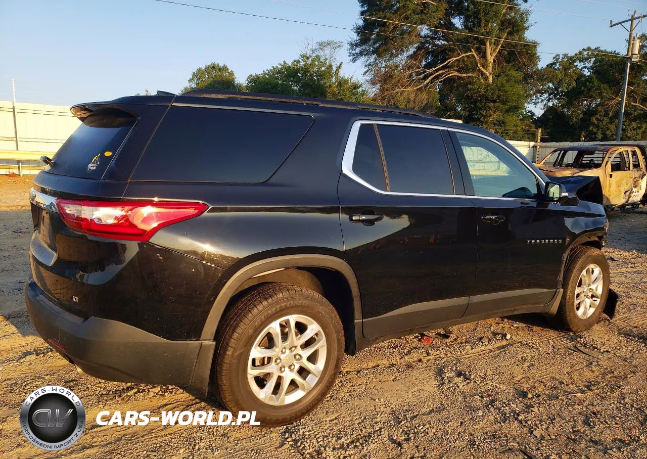 2019 Chevrolet Traverse Lt VIN:1GNERHKW0KJ216947 - 3