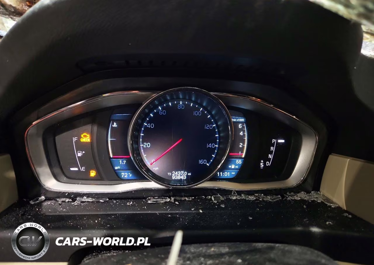 2015 Volvo Xc70 T6 Premier+ VIN:YV4902NC4F1197311 - 9