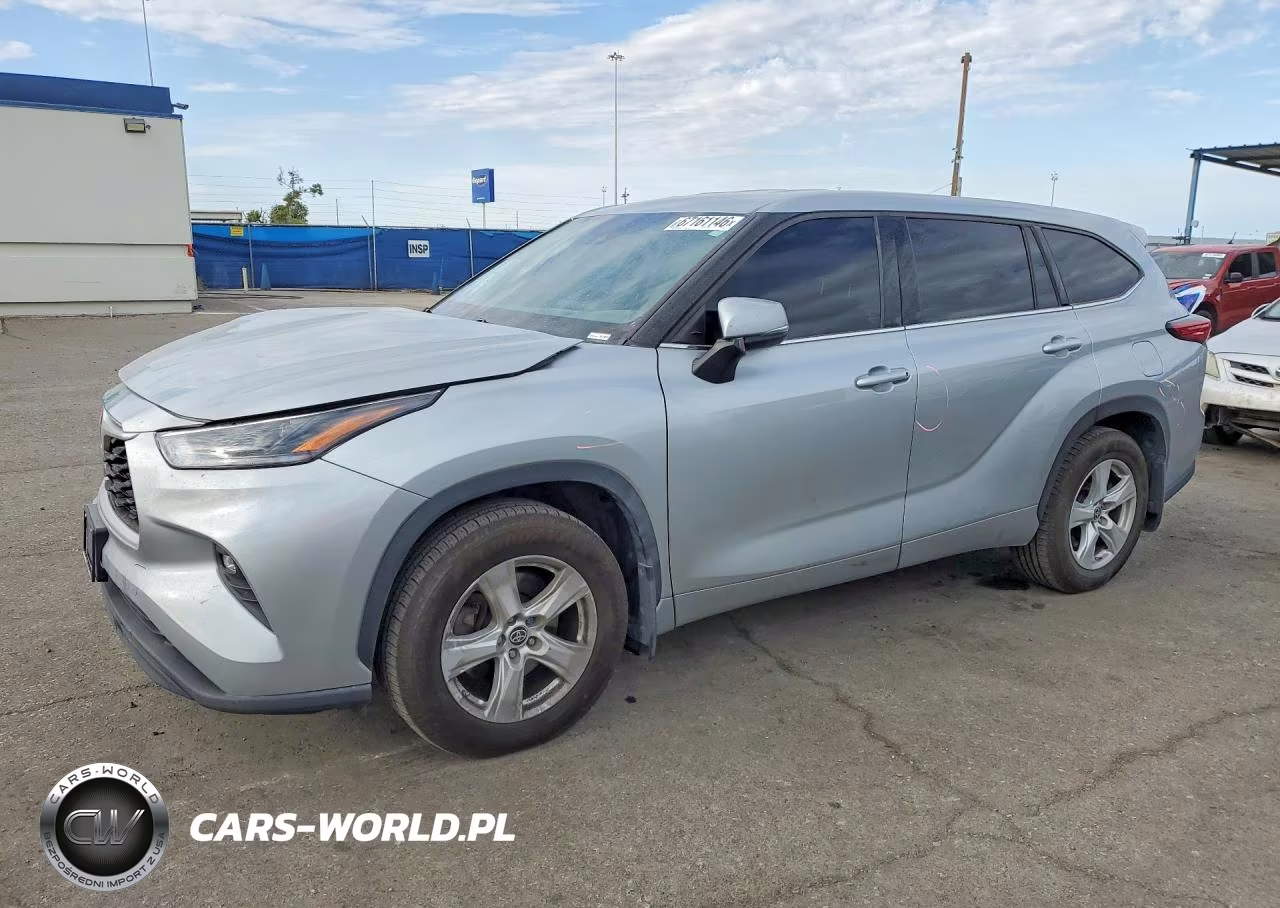2021 Toyota Highlander Le