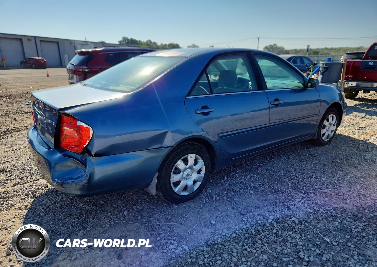 2004 Toyota Camry Le VIN:4T1BE32K24U831410 - 3
