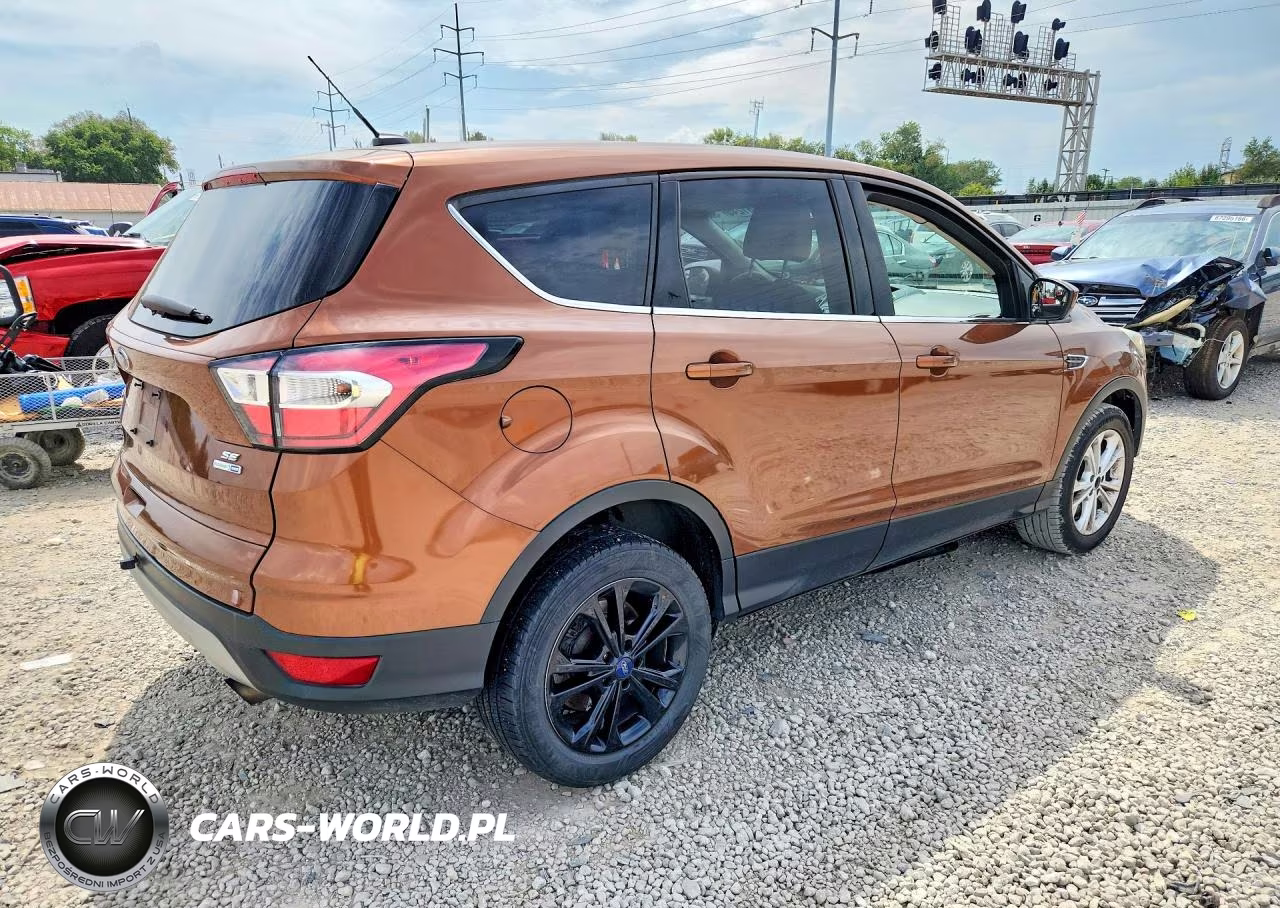 2017 Ford Escape Se VIN:1FMCU9GD7HUC28480 - 3
