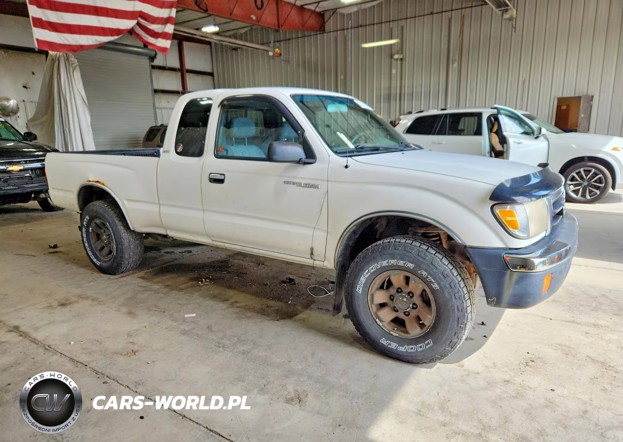 1999 Toyota Tacoma V6 VIN:4TAWN72N5XZ560210 - 4