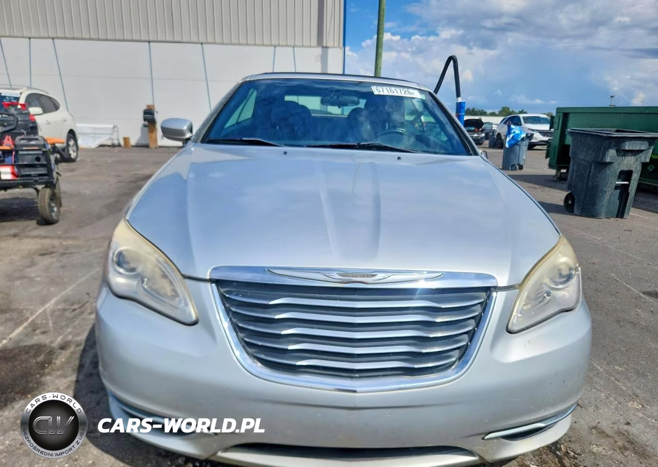 2011 Chrysler 200 Touring VIN:1C3BC2EG3BN577908 - 5