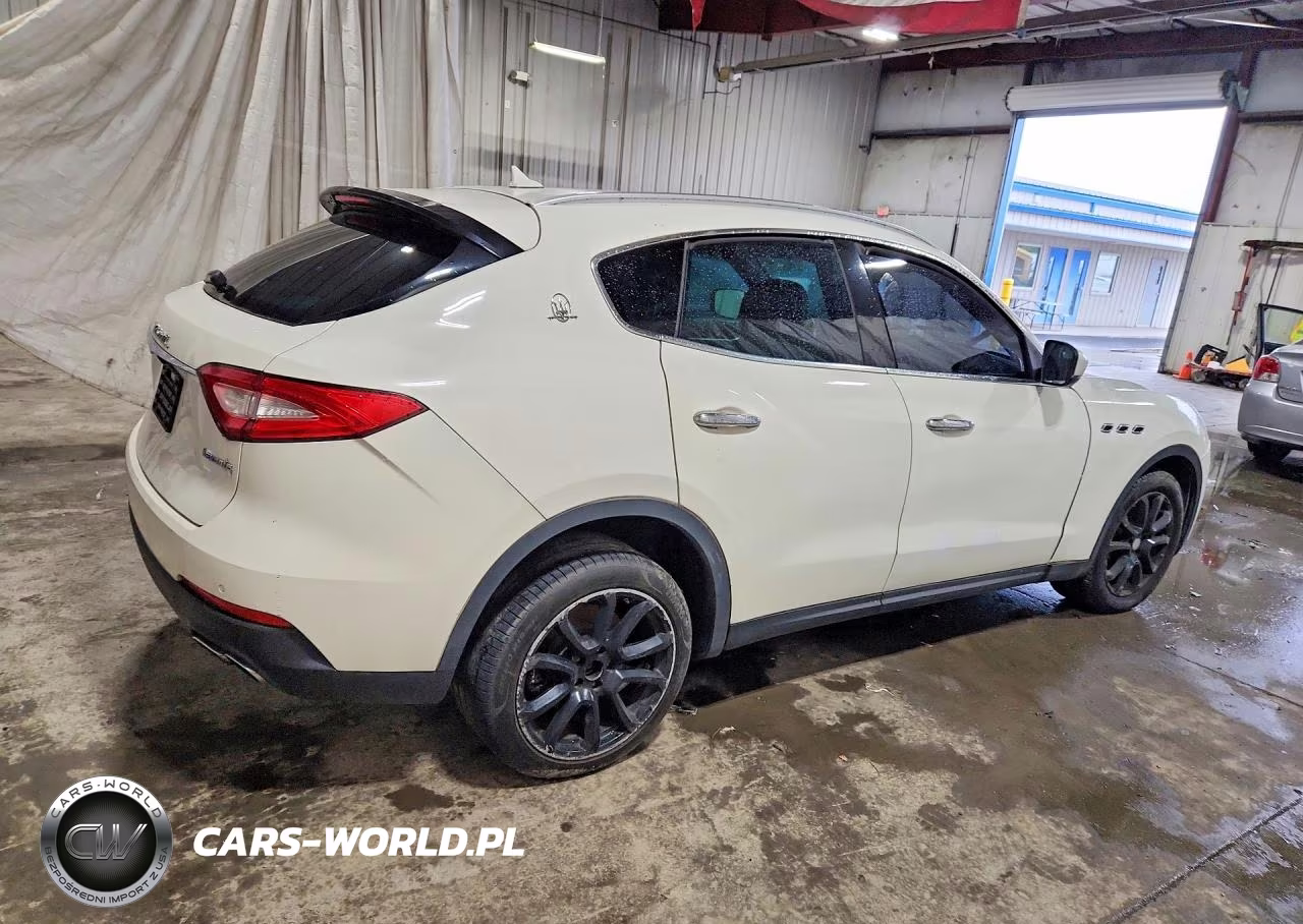 2017 Maserati Levante S VIN:ZN661YUA0HX262918 - 3