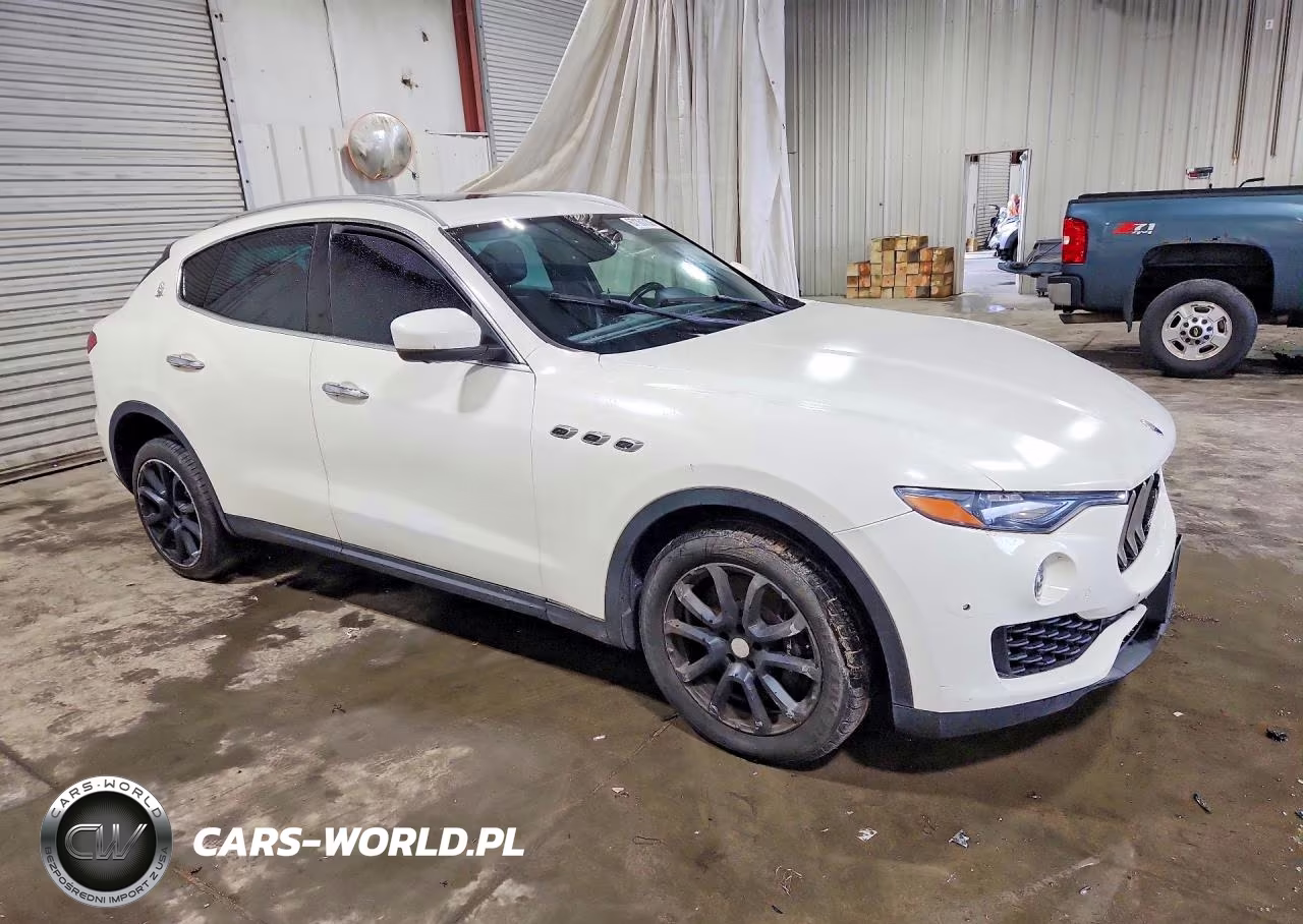 2017 Maserati Levante S VIN:ZN661YUA0HX262918 - 4