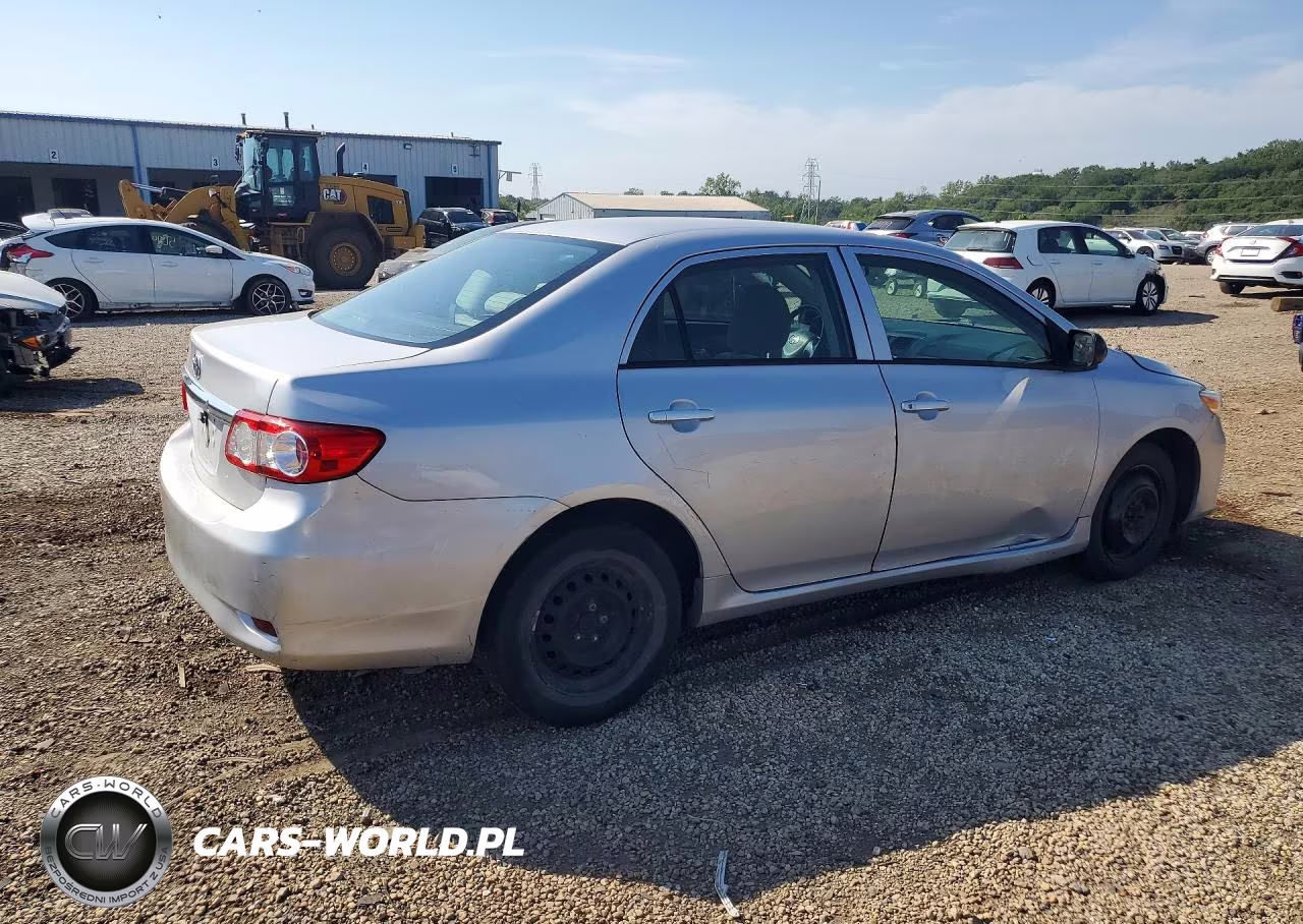 2011 Toyota Corolla Base VIN:2T1BU4EE4BC711833 - 3
