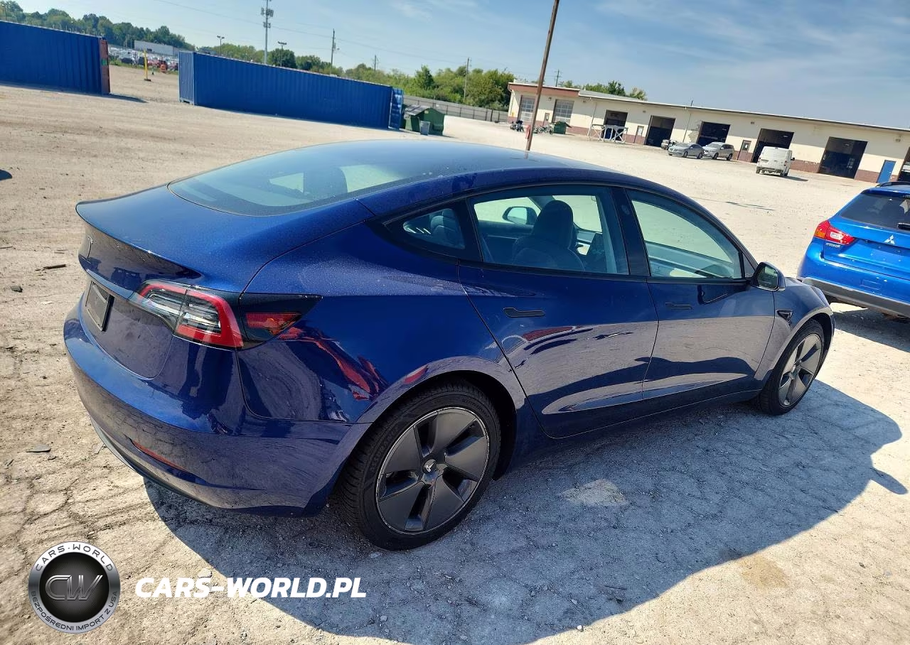 2023 Tesla Model 3 VIN:5YJ3E1EA4PF589443 - 3