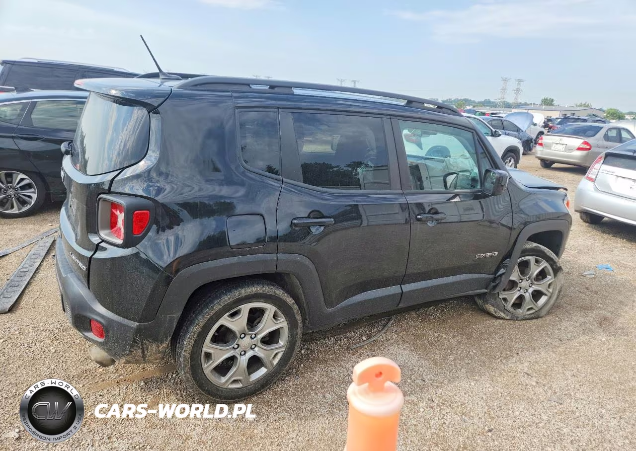 2017 Jeep Renegade Latitude 4X4 VIN:ZACCJBBBXHPF57959 - 3
