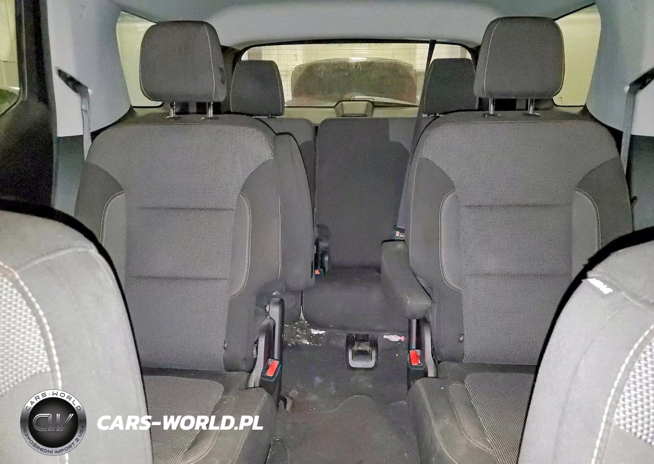 2018 Chevrolet Traverse Lt VIN:1GNEVGKW2JJ171207 - 10
