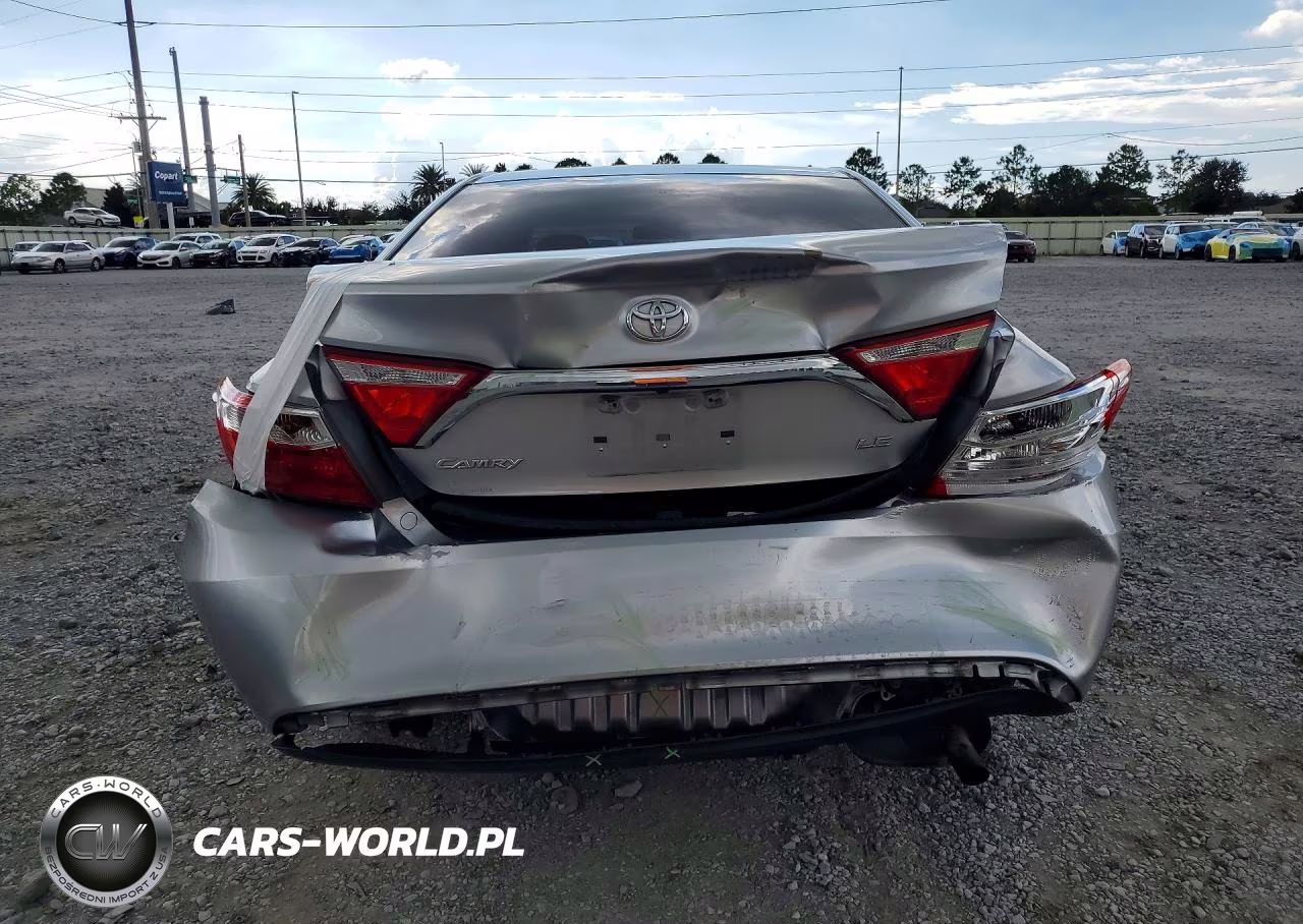 2017 Toyota Camry Le VIN:4T1BF1FK1HU379645 - 6