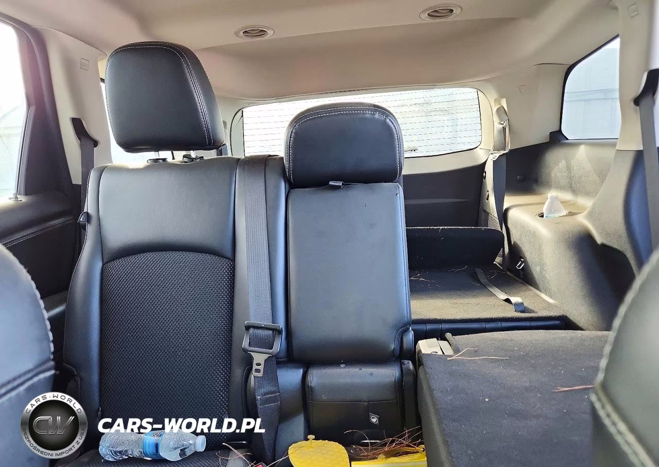 2020 Dodge Journey Crossroad VIN:3C4PDCGB0LT278934 - 10