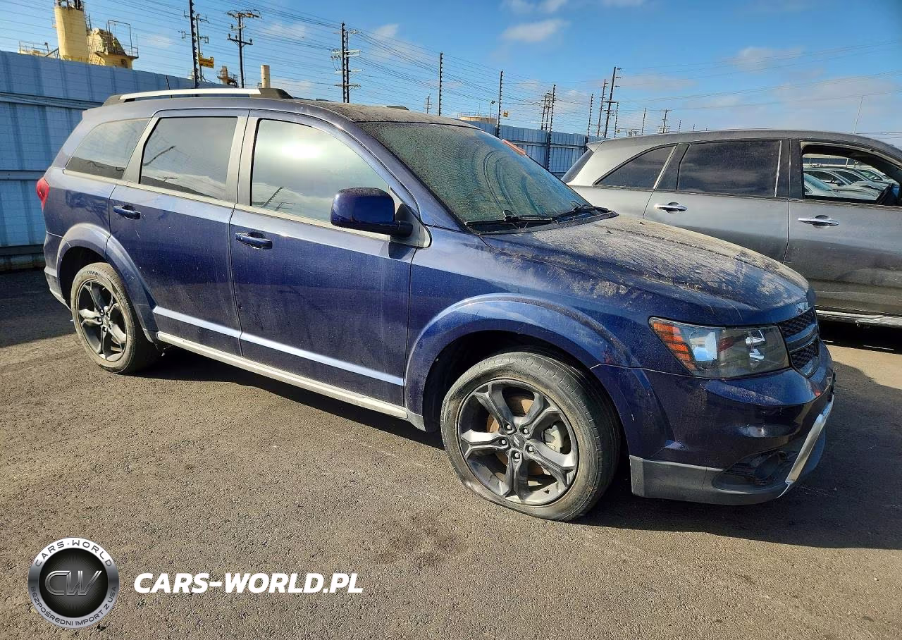 2020 Dodge Journey Crossroad VIN:3C4PDCGB0LT278934 - 4