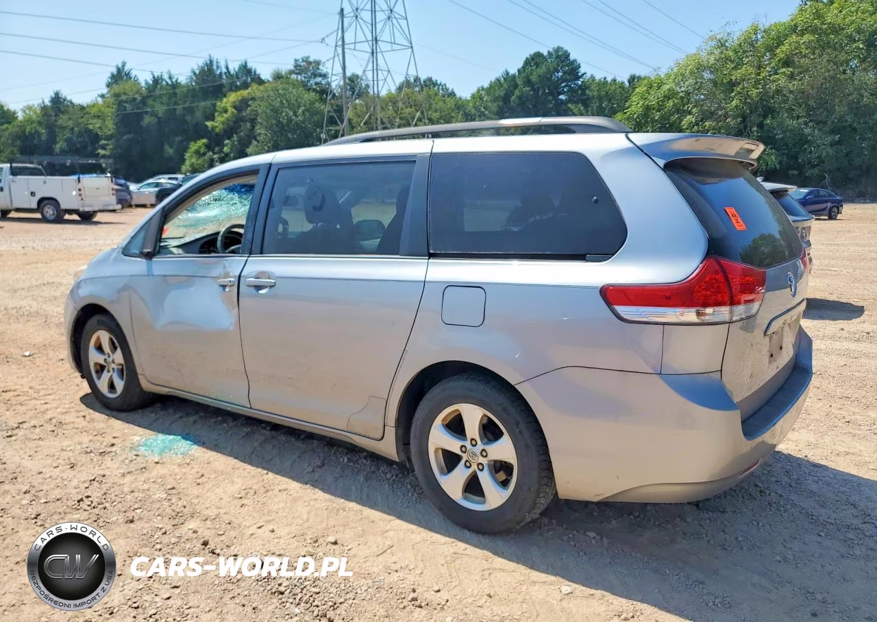 2013 Toyota Sienna Le VIN:5TDKK3DC8DS376778 - 2