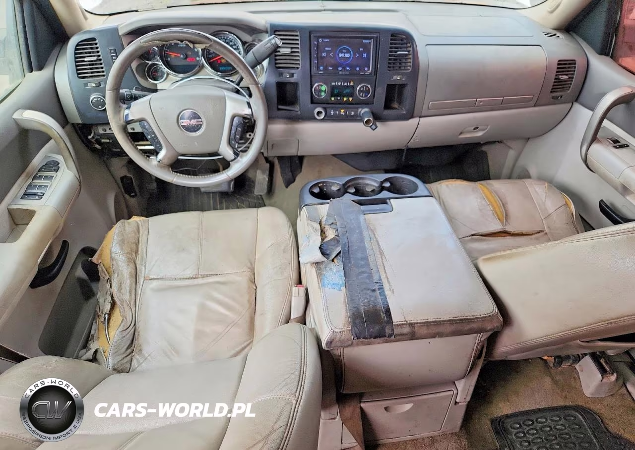 2008 GMC Sierra C1500 VIN:2GTEC13J081335072 - 8