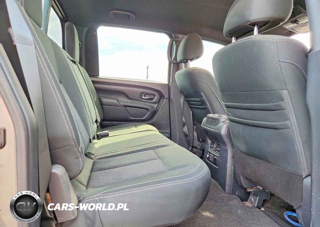 2019 Nissan Titan Platinum Reserve VIN:1N6AA1E62KN518098 - 10