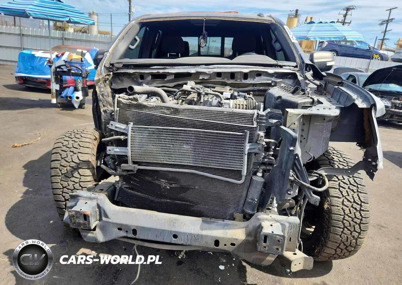 2019 Nissan Titan Platinum Reserve VIN:1N6AA1E62KN518098 - 5