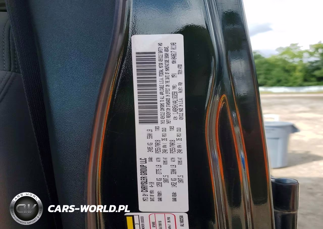2010 Jeep Wrangler Unlimited Sahara VIN:1J4BA5H14AL163258 - 14