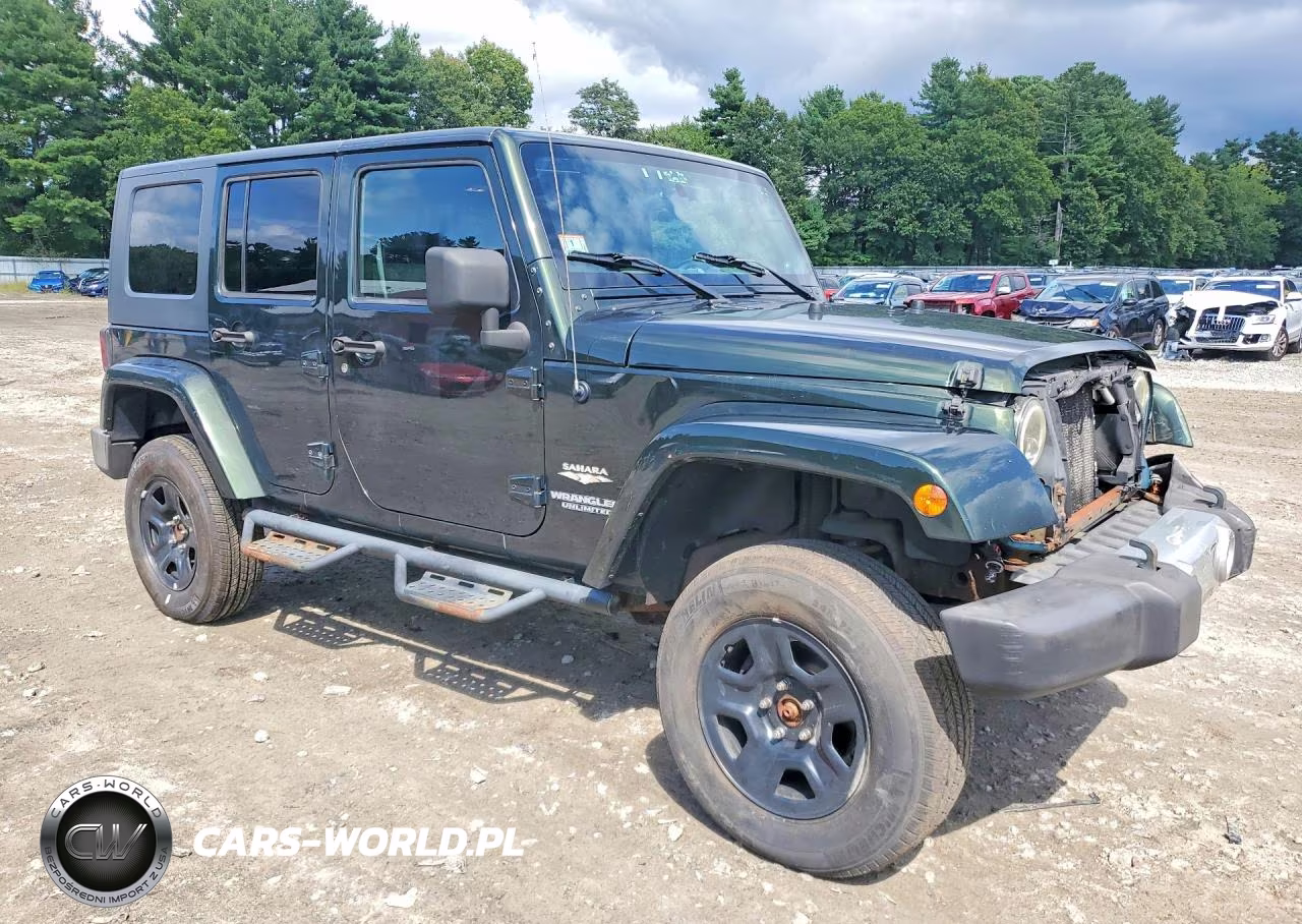 2010 Jeep Wrangler Unlimited Sahara VIN:1J4BA5H14AL163258 - 4