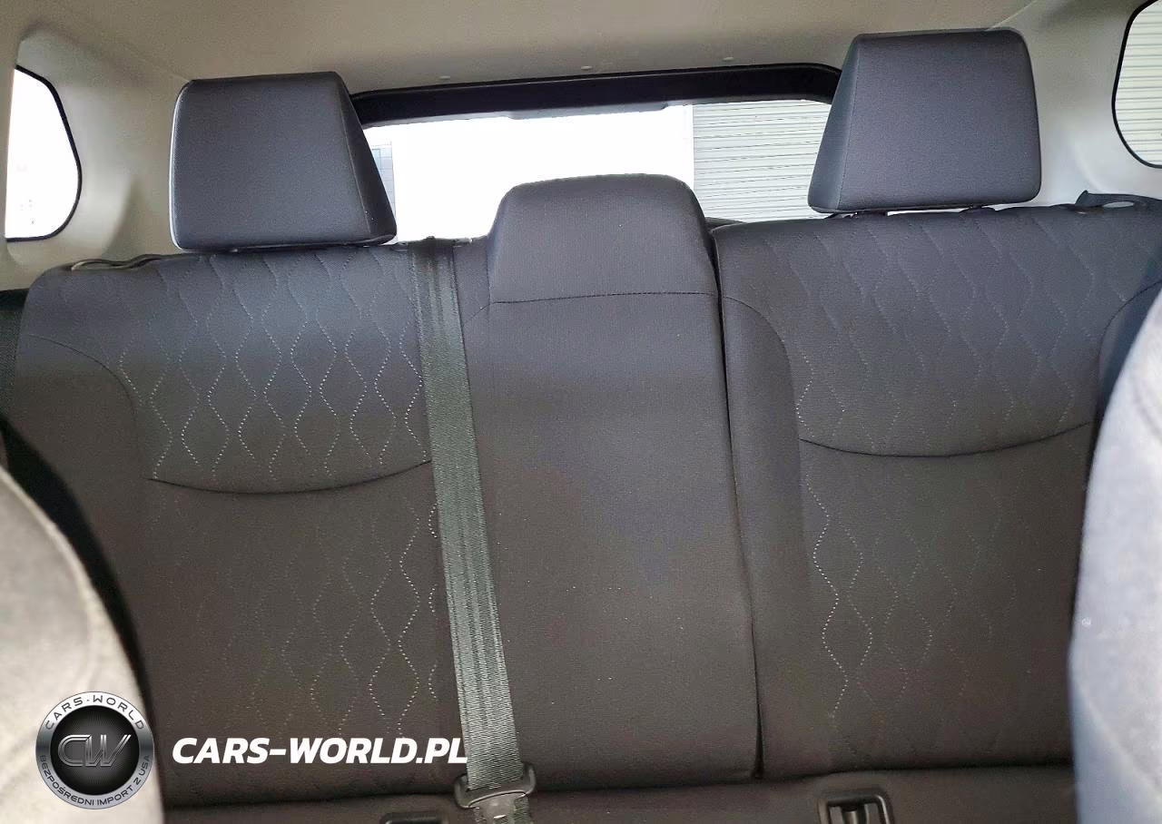 2023 Toyota Corolla Cross Le VIN:7MUCAABG4PV051878 - 10