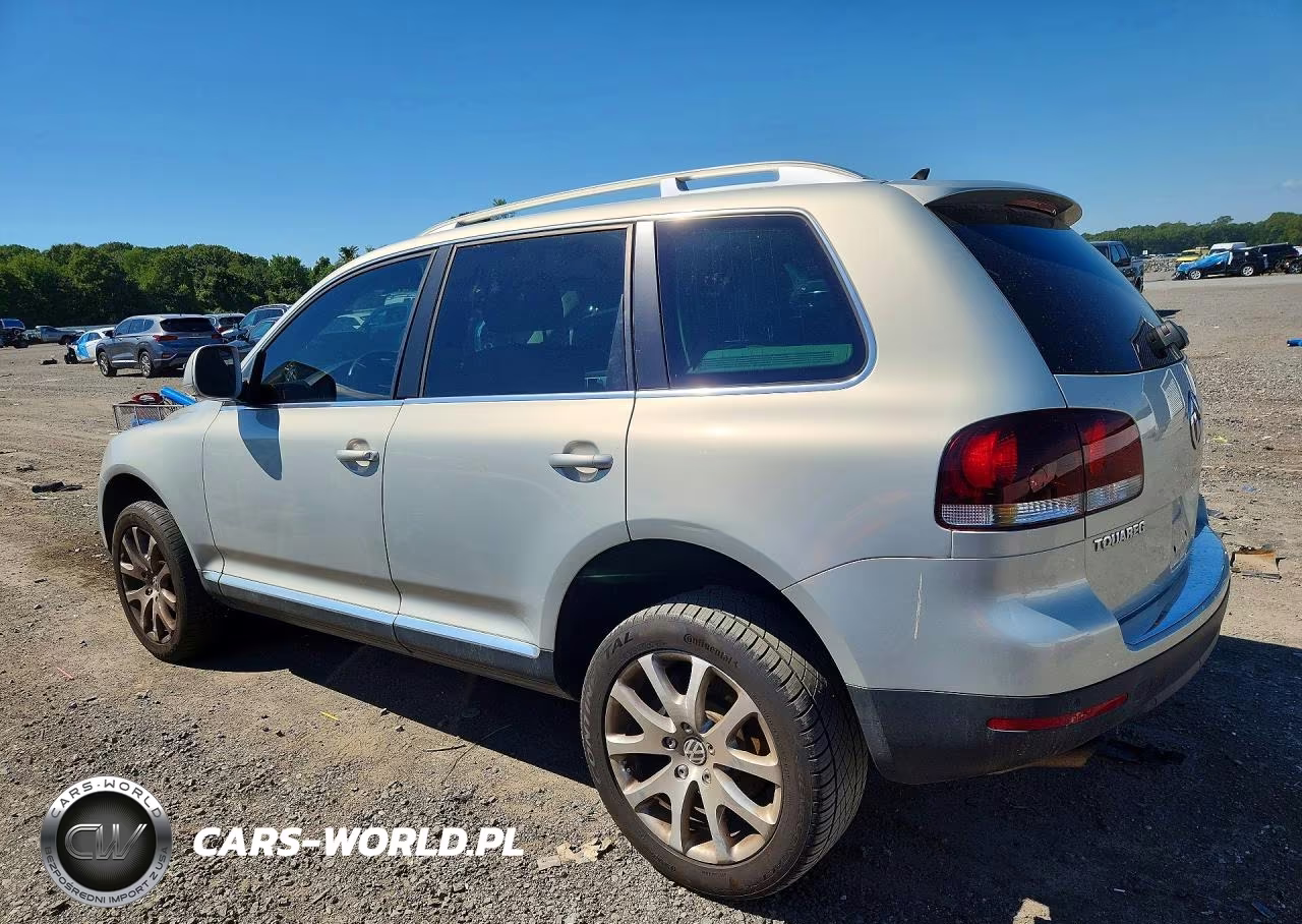 2010 Volkswagen Touareg V6 VIN:WVGBF7A96AD003939 - 2