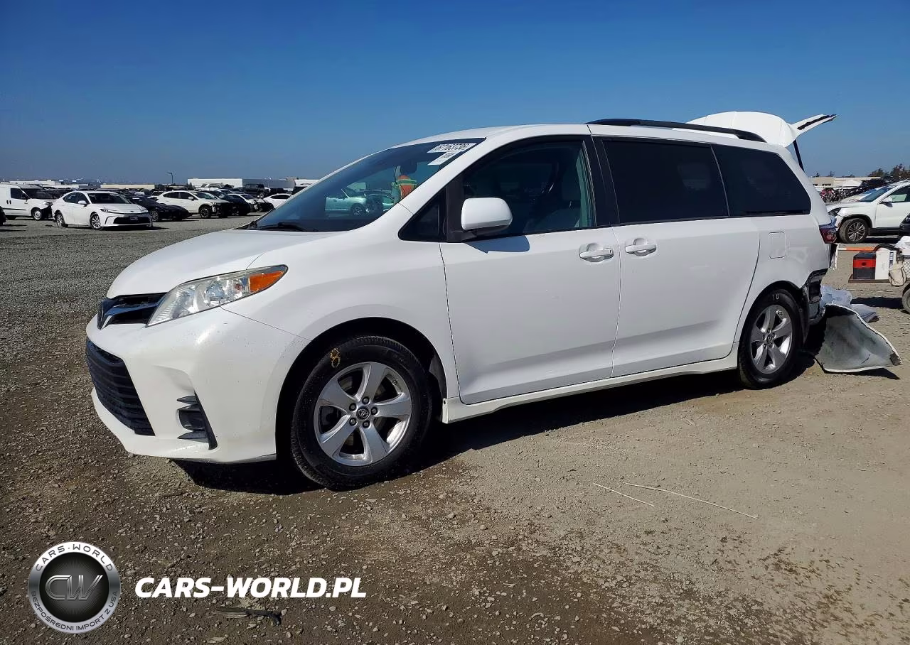 2018 Toyota Sienna Le
