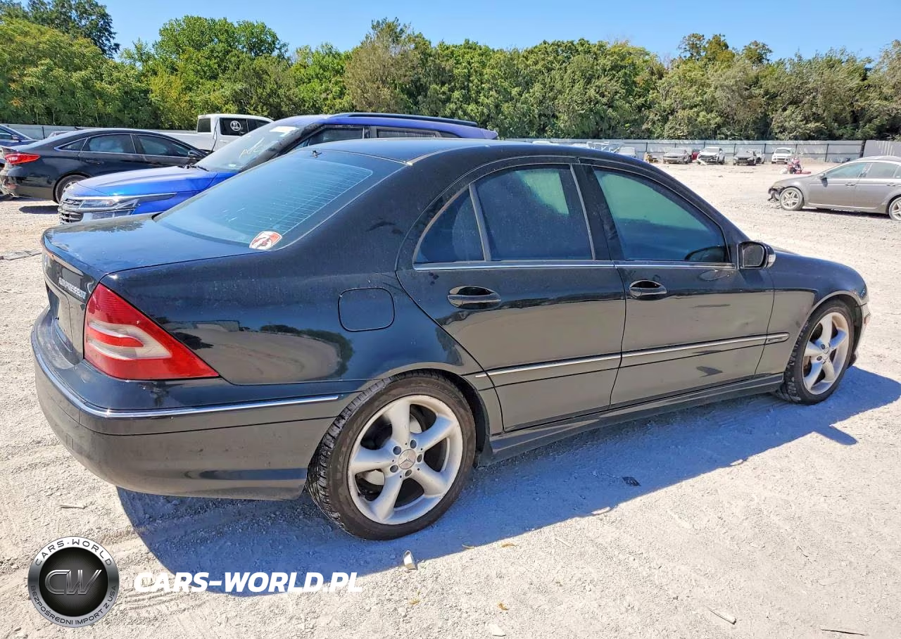 2005 Mercedes-Benz C 230K Sport Sedan VIN:WDBRF40J15A784467 - 3