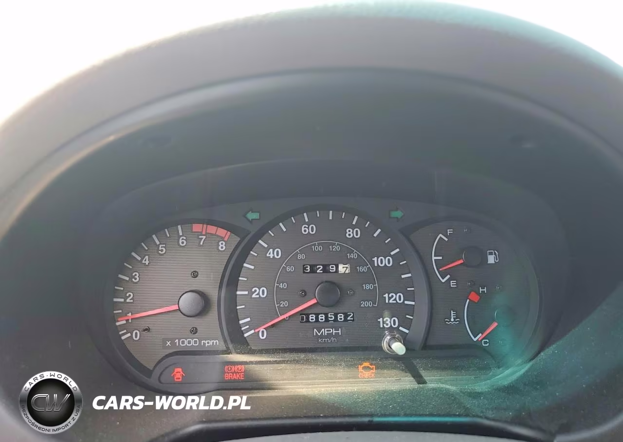 2002 Hyundai Accent Gl VIN:KMHCG45CX2U391250 - 9