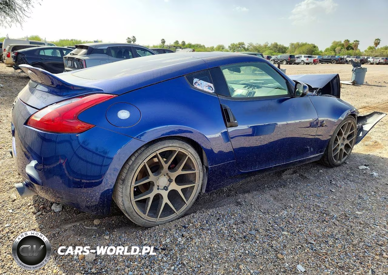 2017 Nissan 370Z Base VIN:JN1AZ4EH3HM950957 - 3