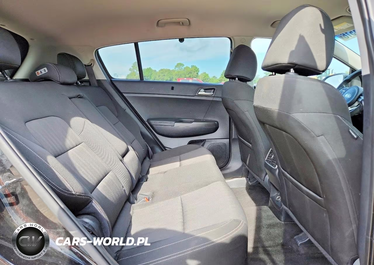 2020 Kia Sportage Lx VIN:KNDPM3AC5L7686075 - 11