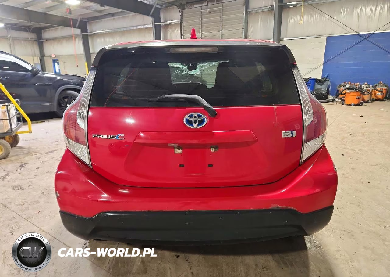 2017 Toyota Prius C One VIN:JTDKDTB35H1591714 - 6
