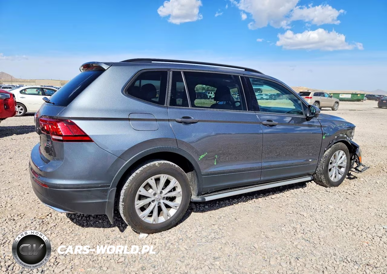 2018 Volkswagen Tiguan S VIN:3VV0B7AX9JM094961 - 3