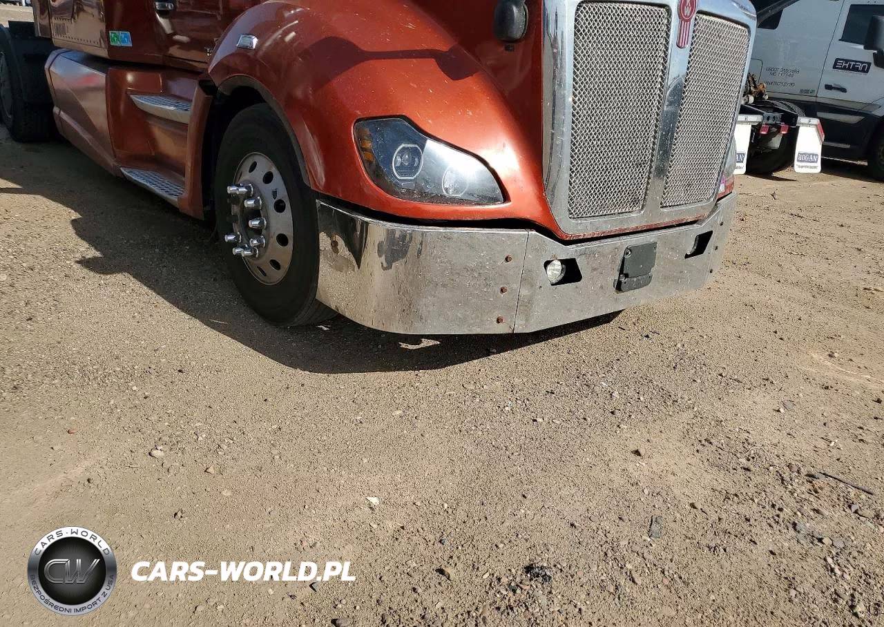 2020 Kenworth T680 Semi Truck VIN:1XKYDP9X8LJ342427 - 13