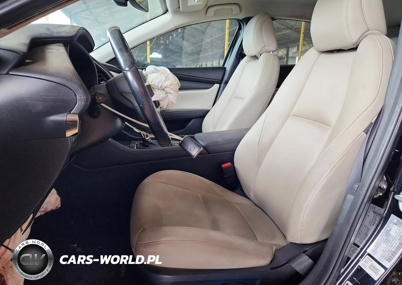 2019 Mazda 3 Preferred VIN:3MZBPADL5KM108898 - 7