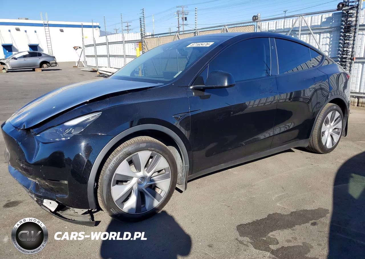 2023 Tesla Model Y – zdjęcie 1 z 13