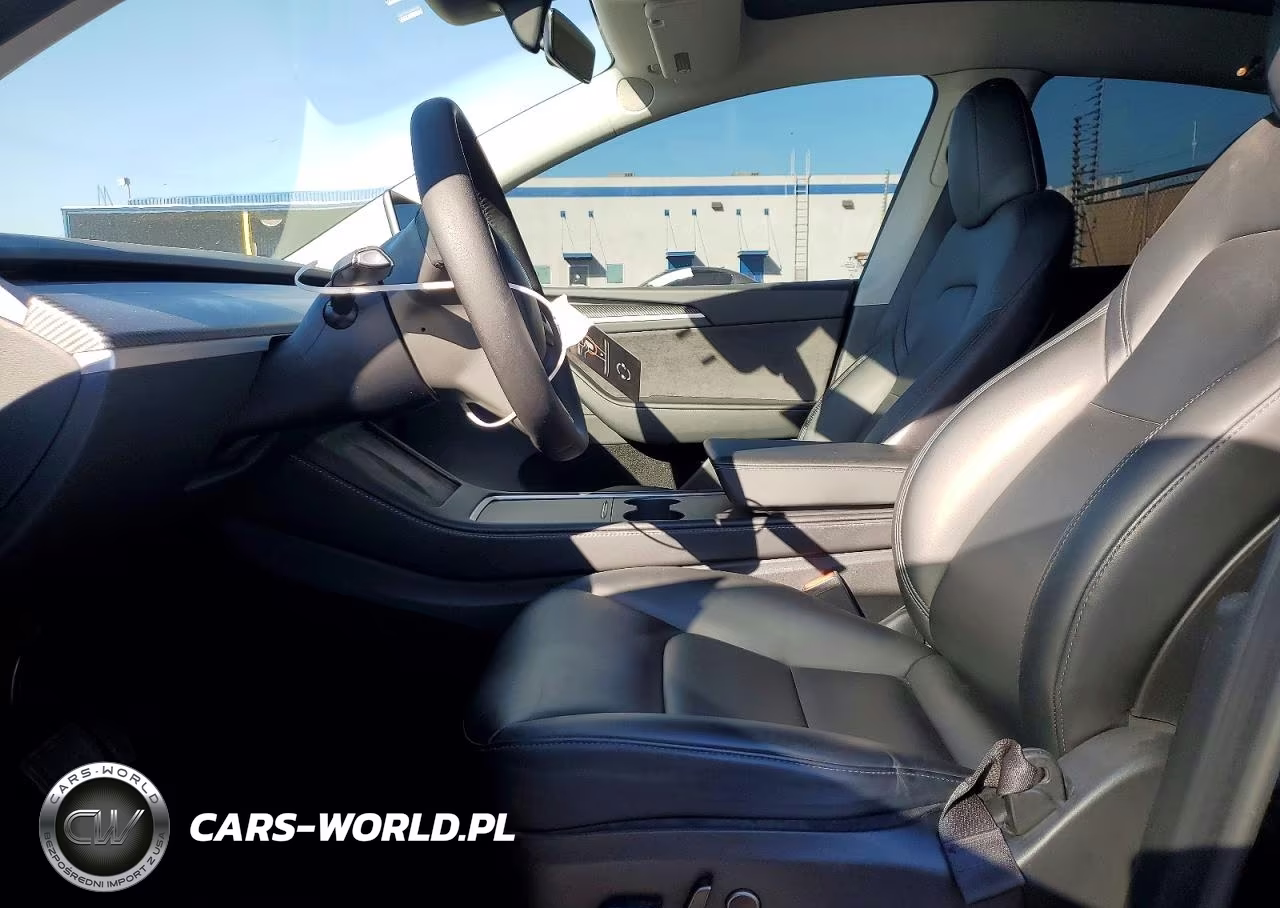 2023 Tesla Model Y VIN:7SAYGDEE4PA177365 - 7