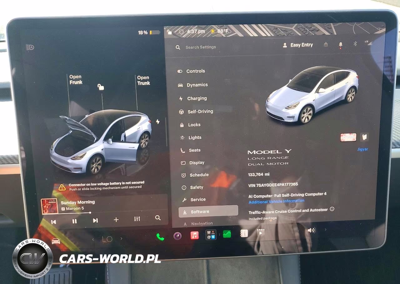 2023 Tesla Model Y VIN:7SAYGDEE4PA177365 - 9