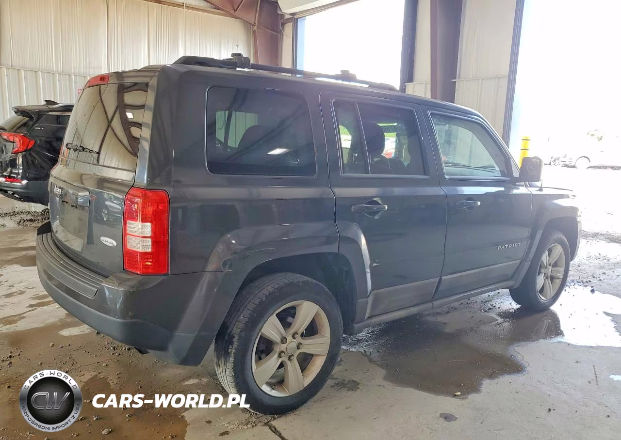 2011 Jeep Patriot Sport VIN:1J4NF1GB4BD114915 - 3