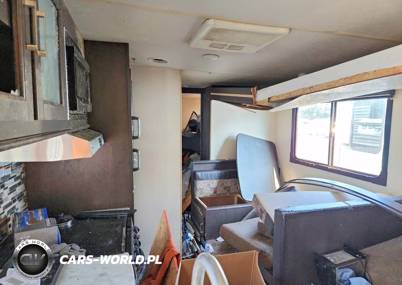 2019 Forest River Wildwood Camper VIN:4X4TWDD29KE033206 - 6