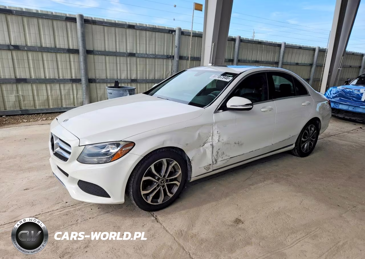 2018 Mercedes-Benz C 300 – zdjęcie 1 z 12