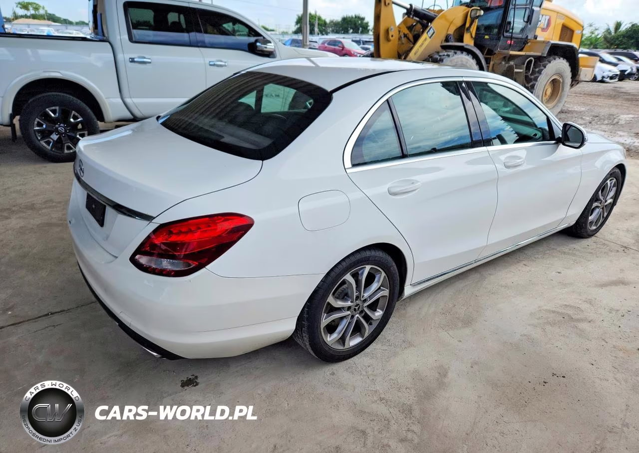 2018 Mercedes-Benz C 300 VIN:55SWF4JB0JU238464 - 3