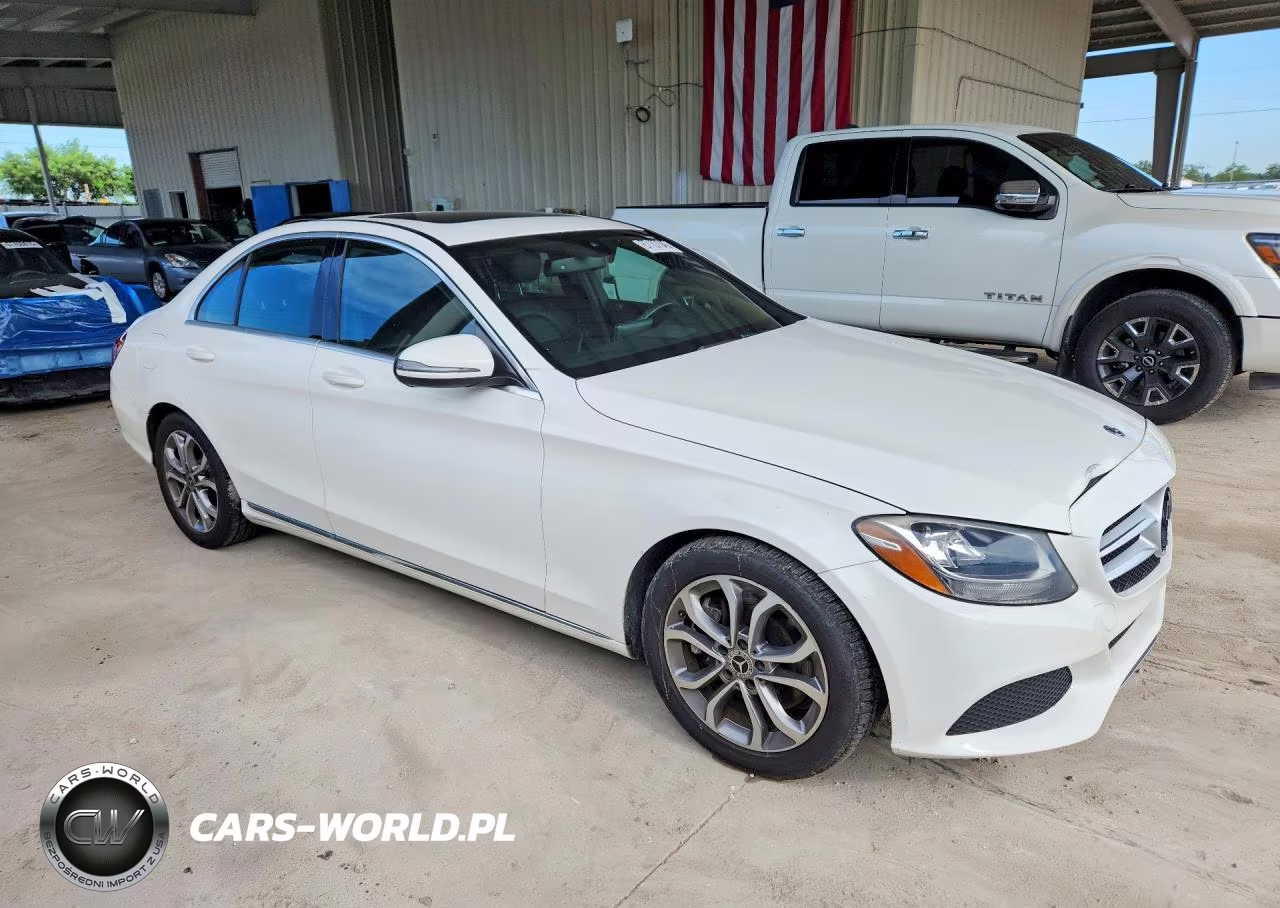 2018 Mercedes-Benz C 300 VIN:55SWF4JB0JU238464 - 4