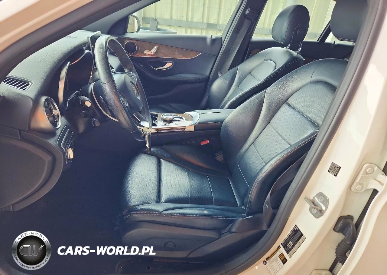 2018 Mercedes-Benz C 300 VIN:55SWF4JB0JU238464 - 7