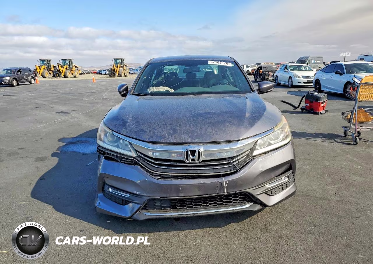 2017 Honda Accord Sport VIN:1HGCR2F50HA192481 - 5