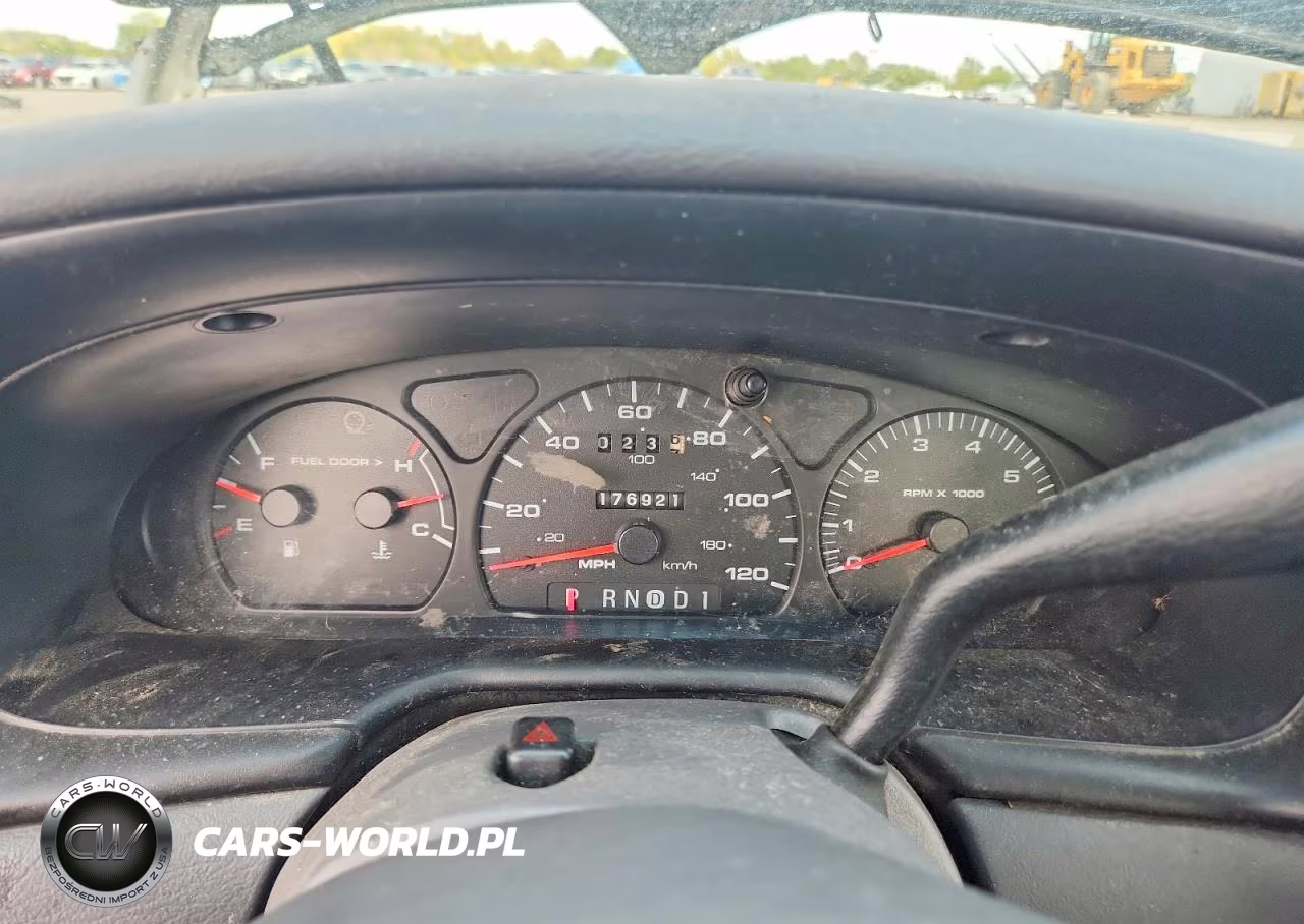 2001 Ford Taurus Se VIN:1FAFP53U11G208159 - 9